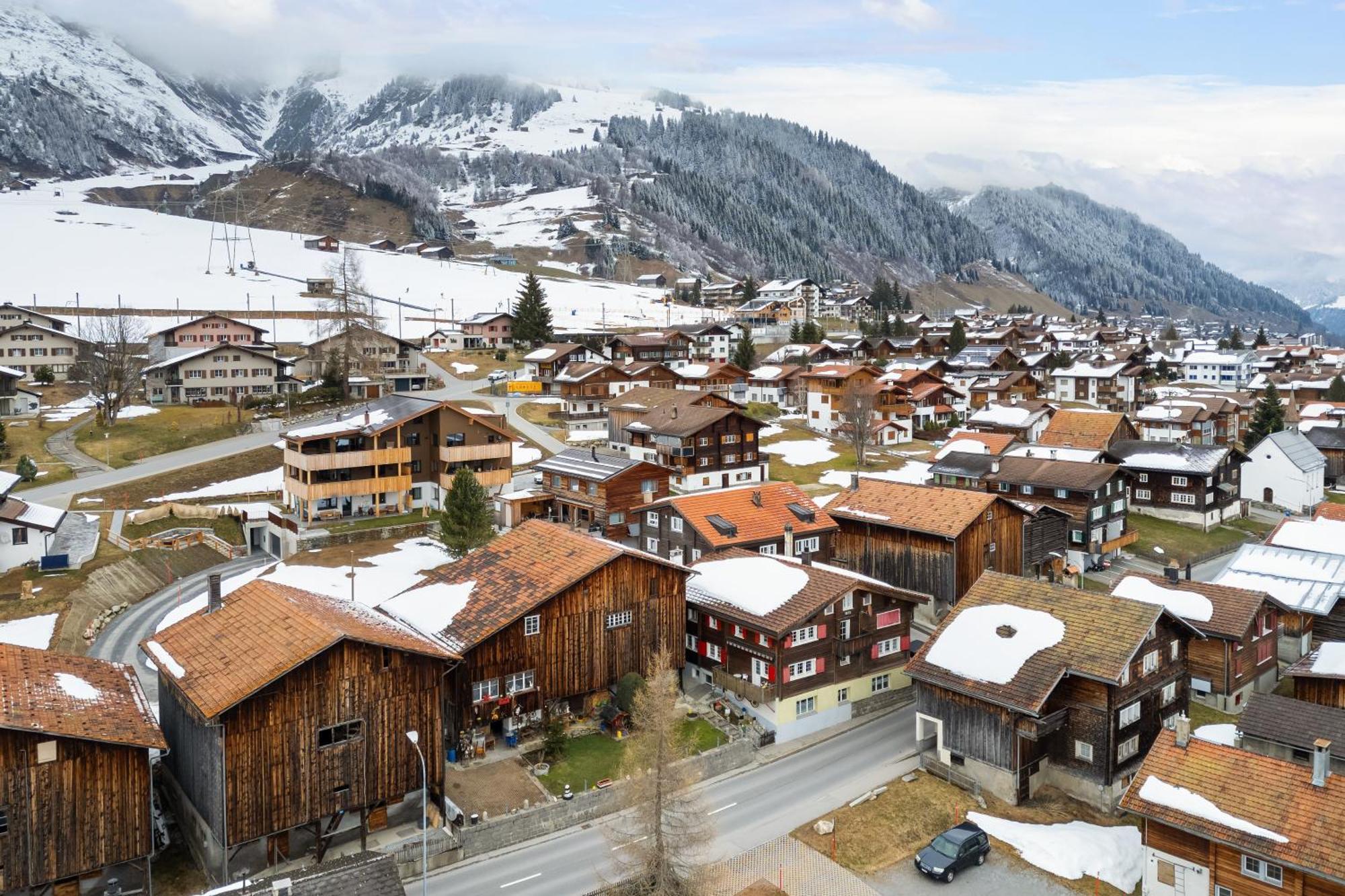 Apartment Via Alpsu - 24-7 Self Check-In Sedrun Exterior foto